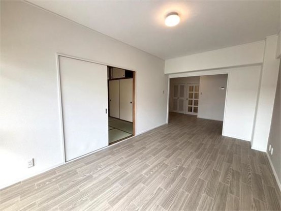 apartment 京都府宇治市広野町西裏１－１６ サンマルシェ大久保１Ｆ