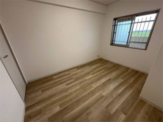 apartment 京都府宇治市広野町西裏１－１６ サンマルシェ大久保１Ｆ