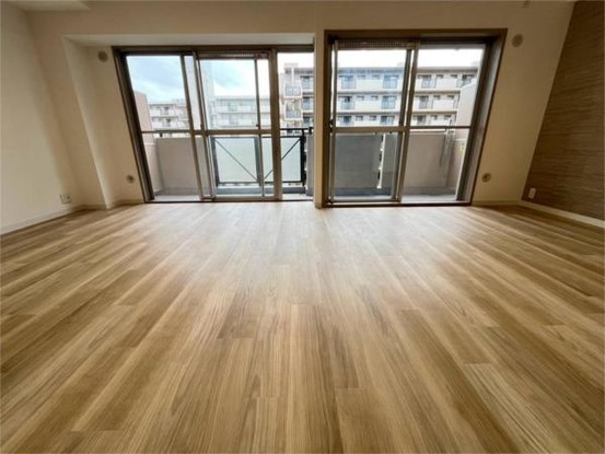 apartment 京都府宇治市広野町西裏１－１６ サンマルシェ大久保１Ｆ