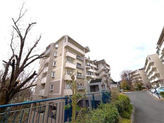 apartment 奈良県生駒市白庭台６丁目１２番１号 ＳＯＬＴＥ白庭台１階
