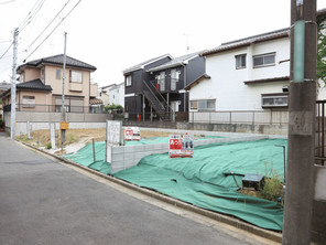 オープンライブス駿河台ストリートの外観