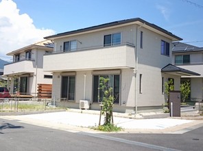 【パナソニック ホームズ】パナホーム・コート中菰野 E号地の外観