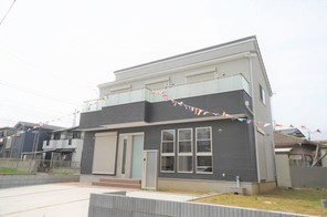 若葉区オール電化新築戸建て・駐車場3台・IHクッキングヒーター完備の外観