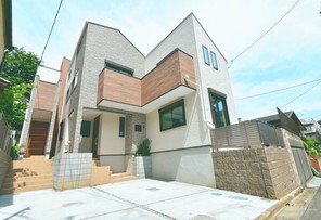 杉並区上井草の家の外観