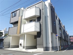 オープンライブス浄心エントランスの外観