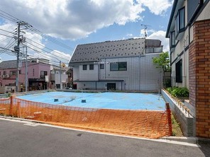 三鷹市井の頭の宅地の外観