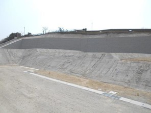 奈良市中登美ヶ丘2丁目の外観
