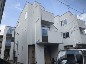 オープンライブス西久保ストリートの外観