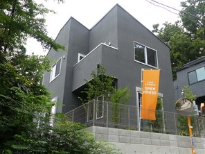 ファインアヴェニュー仙川の外観