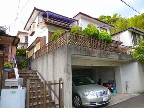 熱海市緑ガ丘町 地下車庫付き!全居室収納付きの5SLDKの外観