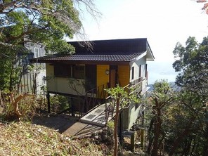 熱海自然郷 自然豊かな分譲地内に建つ、温泉権付きの一戸建の外観