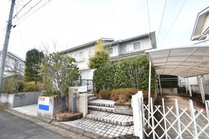 泉区館2丁目の外観