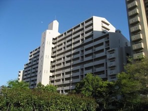 コープ野村新安城 E棟の外観