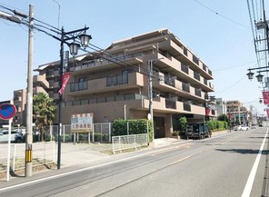 西浦和スカイマンションの外観