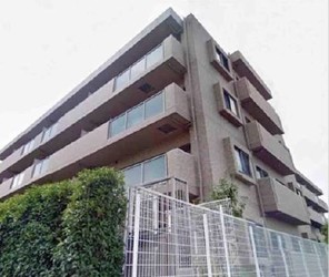 ローヤルシティ大宮公園の外観