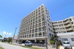 オアシス泡瀬シーサイドビューの外観