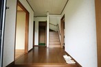 八雲町平原 中古戸建の玄関