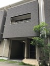 ロニフ・タウンハウス粕屋中央A棟の外観