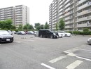 コープ野村 C棟の駐車場