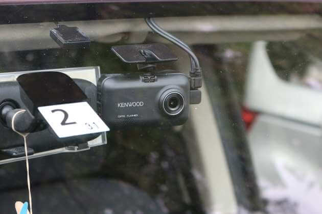ケンウッドドライブレコーダーDRV-MR740レビュー！前方後方カメラでこのコスパはおすすめ | ヨムーノ