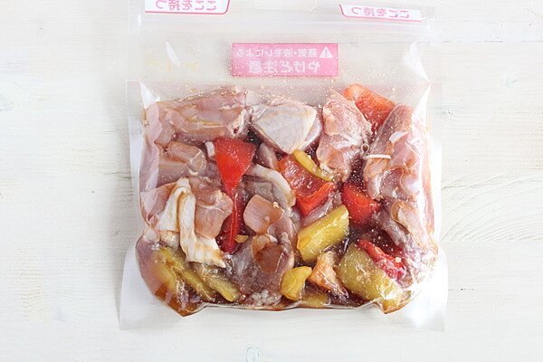 コストコマニアvs大人気2 4kg鶏肉 史上最ラク 美味しく食べ尽くす 神アイテム活用術8選 ヨムーノ