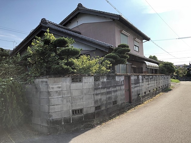 【家を相続】実家の相続「住むVS売却」で知っておくべき注意点とは