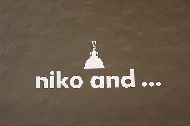 心に強く訴えるnikoand Niko And ロゴ 人気のファッショントレンド