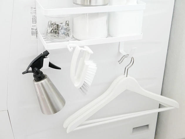 山崎実業おすすめタワー ホースホルダー付き洗濯機横マグネット はデッドスペースの有効活用に欠かせない ヨムーノ