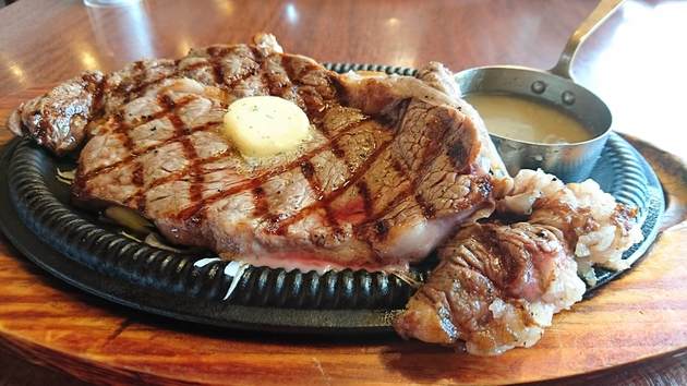 えっ それだけでいいの 安いお肉でも 一流ホテル級の美味しいステーキ を作るコツ ヨムーノ