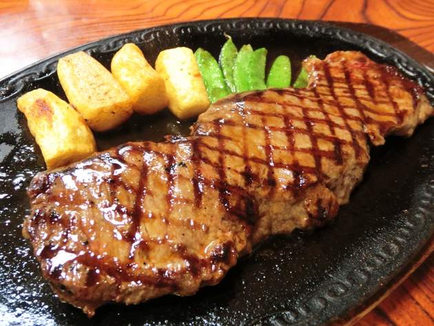 フライパンで肉を 美味しく焼く 方法 お店級に柔らかくなるテク ヨムーノ