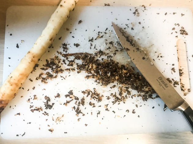 包丁の背はng ごぼうの皮 を簡単にむく方法2選 ヨムーノ