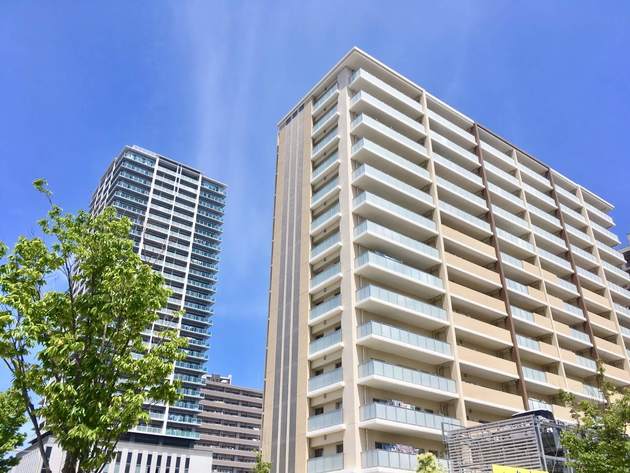 分譲マンションを貸す方法とは?売るよりも得?手順や節税のコツを解説!
