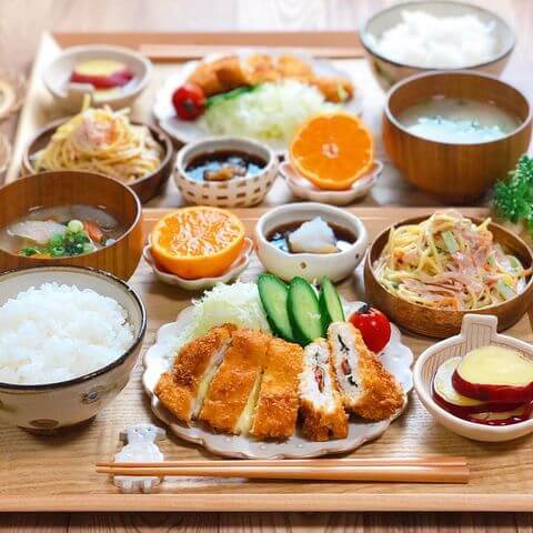 金欠ピンチに大助かり 食費をガッツリ抑える 一週間分の節約献立 ヨムーノ