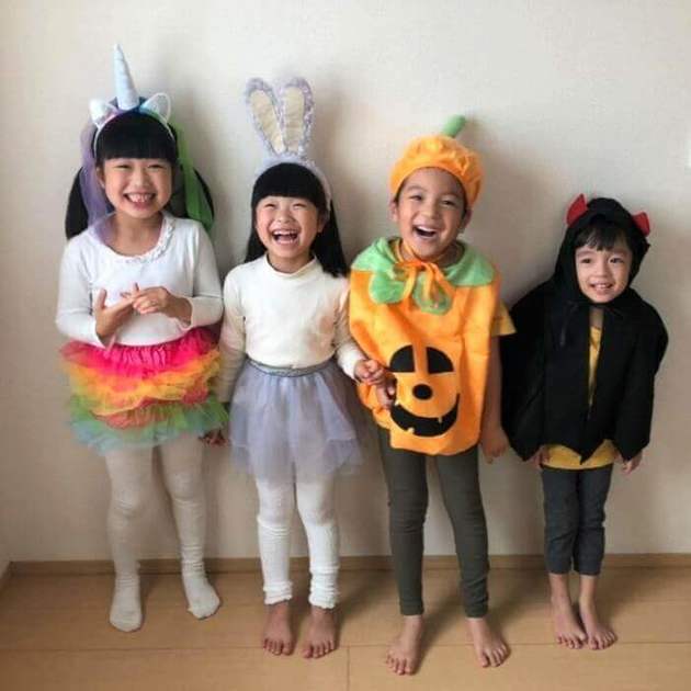 ハシゴしてゲット ダイソー 子ども用ハロウィンコスプレ全部見せ かわいすぎて写真を撮る手が止まらない ヨムーノ