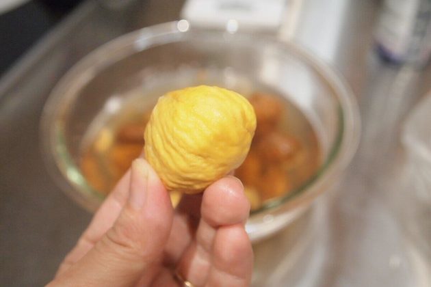 栗の簡単な剥き方 茹でずにツルっと剥ける ヨムーノ