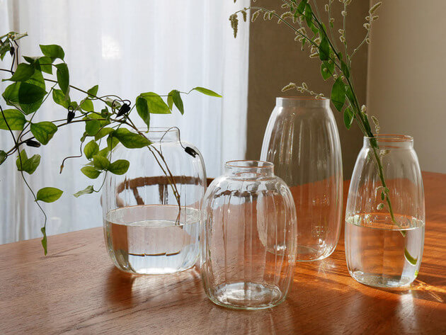 捨てられたガラスがリサイクルで復活 話題の ガラス花瓶 知ってる 世界に1つの魅力に注目 ヨムーノ