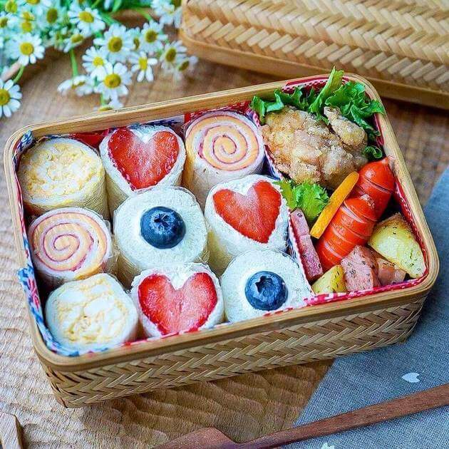 簡単 かわいい ロールサンド のアイデア7選 片手で食べられてお花見やお弁当にもぴったり ヨムーノ
