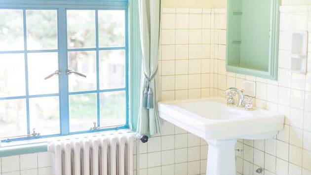 洗面台をおしゃれに見せるインテリア収納術 ヨムーノ