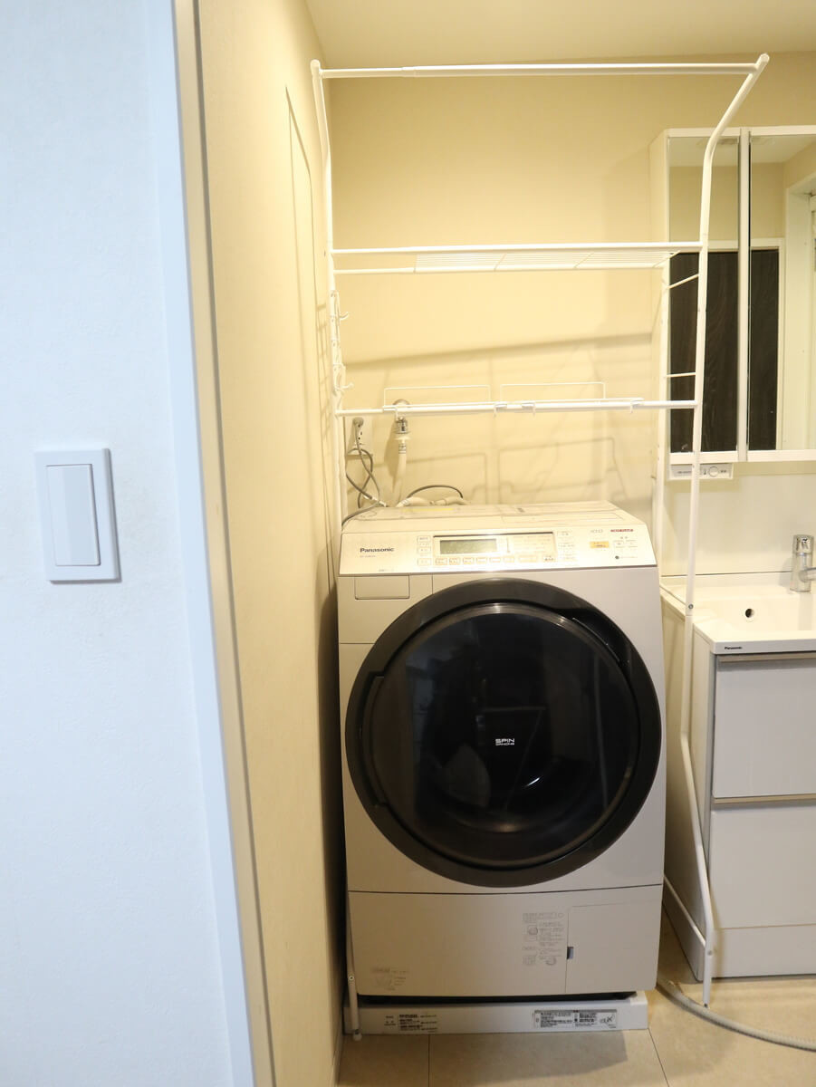 隙間を有効活用 ニトリの洗濯機ラッククルス で 収納少ない問題 解決 ヨムーノ