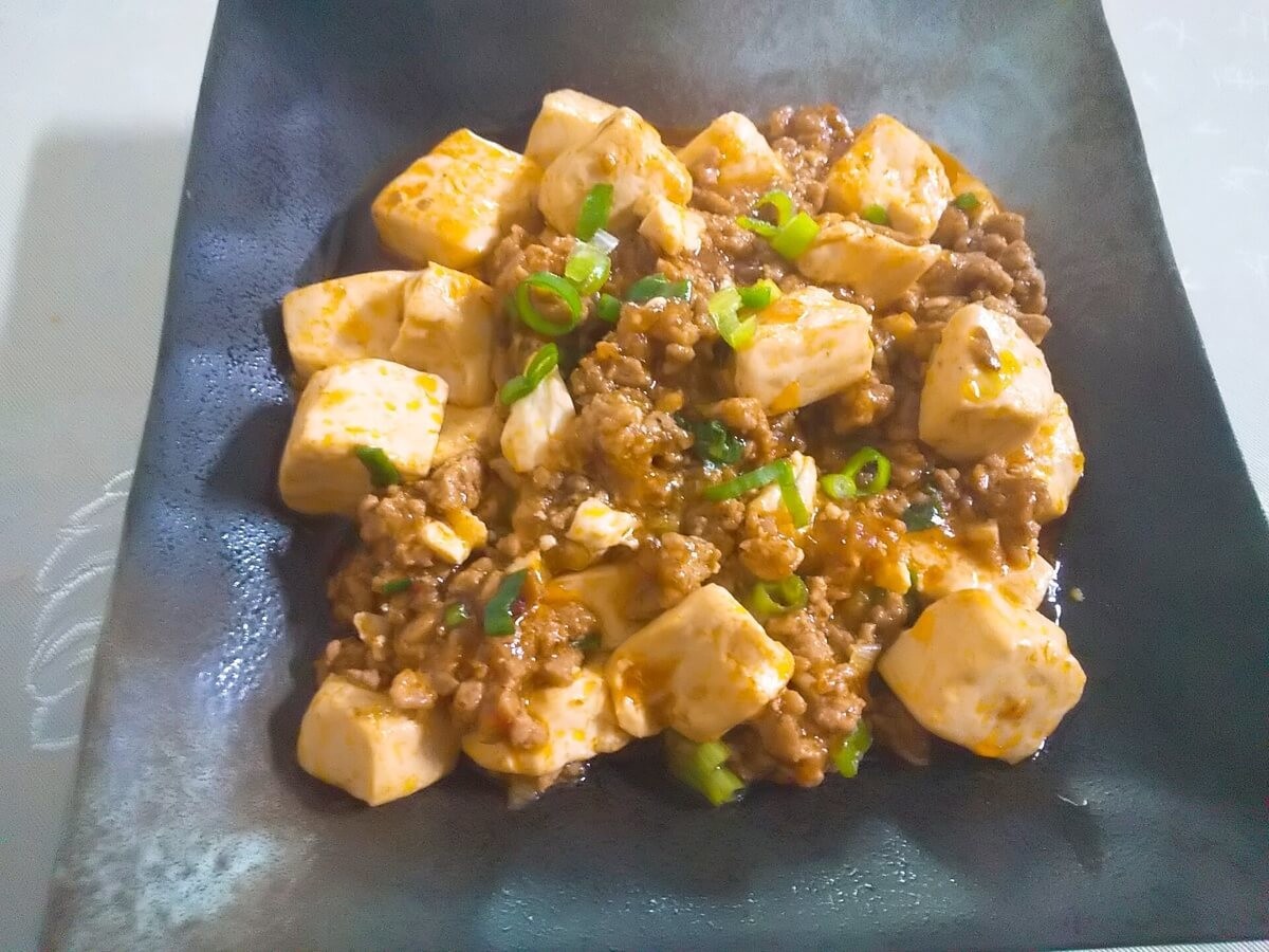 旨辛が癖になる カルディ 麻辣食品 麻辣あえ麺 食べる麻辣醤 ヨムーノ