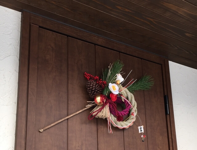 正月飾りはいつからいつまで 鏡餅 門松 しめ飾り しめ縄 の飾り始め 下す時期を徹底解説 ヨムーノ