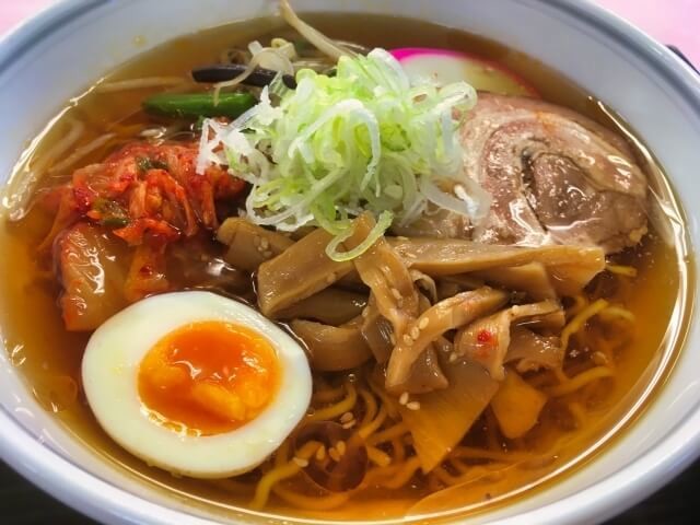 外食してもダイエット成功 ラーメン 焼肉 寿司 太らない食べ方 5大コツ ヨムーノ