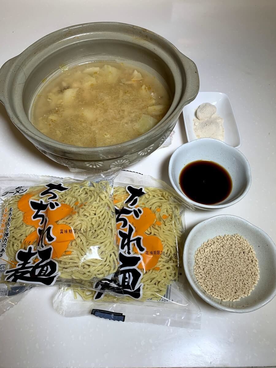 家事ヤロウ ケンタチキンで簡単 ケンタッキー鍋 しめの激ウマラーメンも ヨムーノ