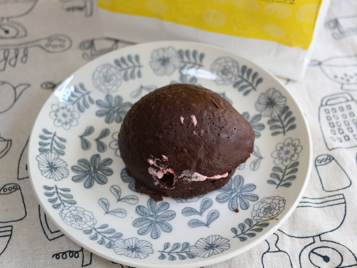 焼チョコいちごシュー