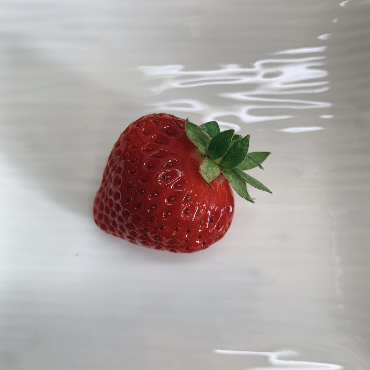 美味しいいちご の 選び方 と長持ちする 冷凍 冷蔵保存方法 気になる期間も ヨムーノ 美味しいいちご の 選び方 と長持ちする 冷凍 冷蔵保存方法 気になる期間も ヨムーノ