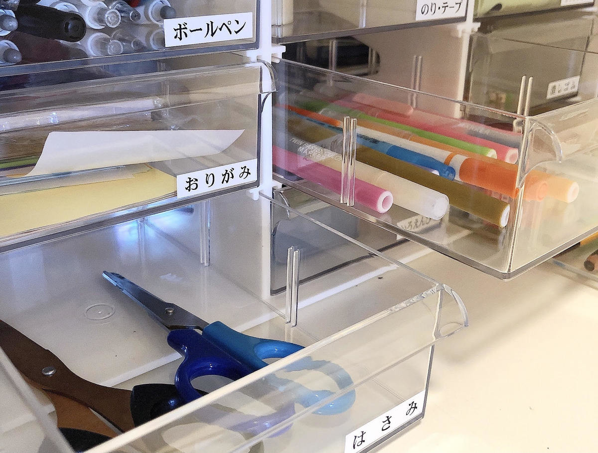 リビングの収納に ニトリ レターケース9個引き出しが便利すぎる ヨムーノ リビングの収納に ニトリ レターケース9個引き出しが便利すぎる ヨムーノ