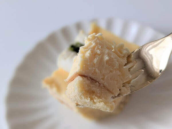 成城石井のチーズケーキ4種を実食レポート カロリー 値段 サイズは ヨムーノ