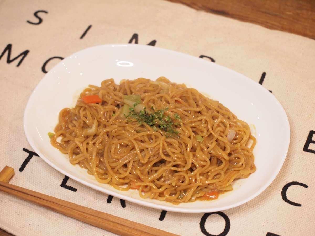 ソレダメで話題 焼きそば 作り方 麺がベチャッとしない裏技も ヨムーノ