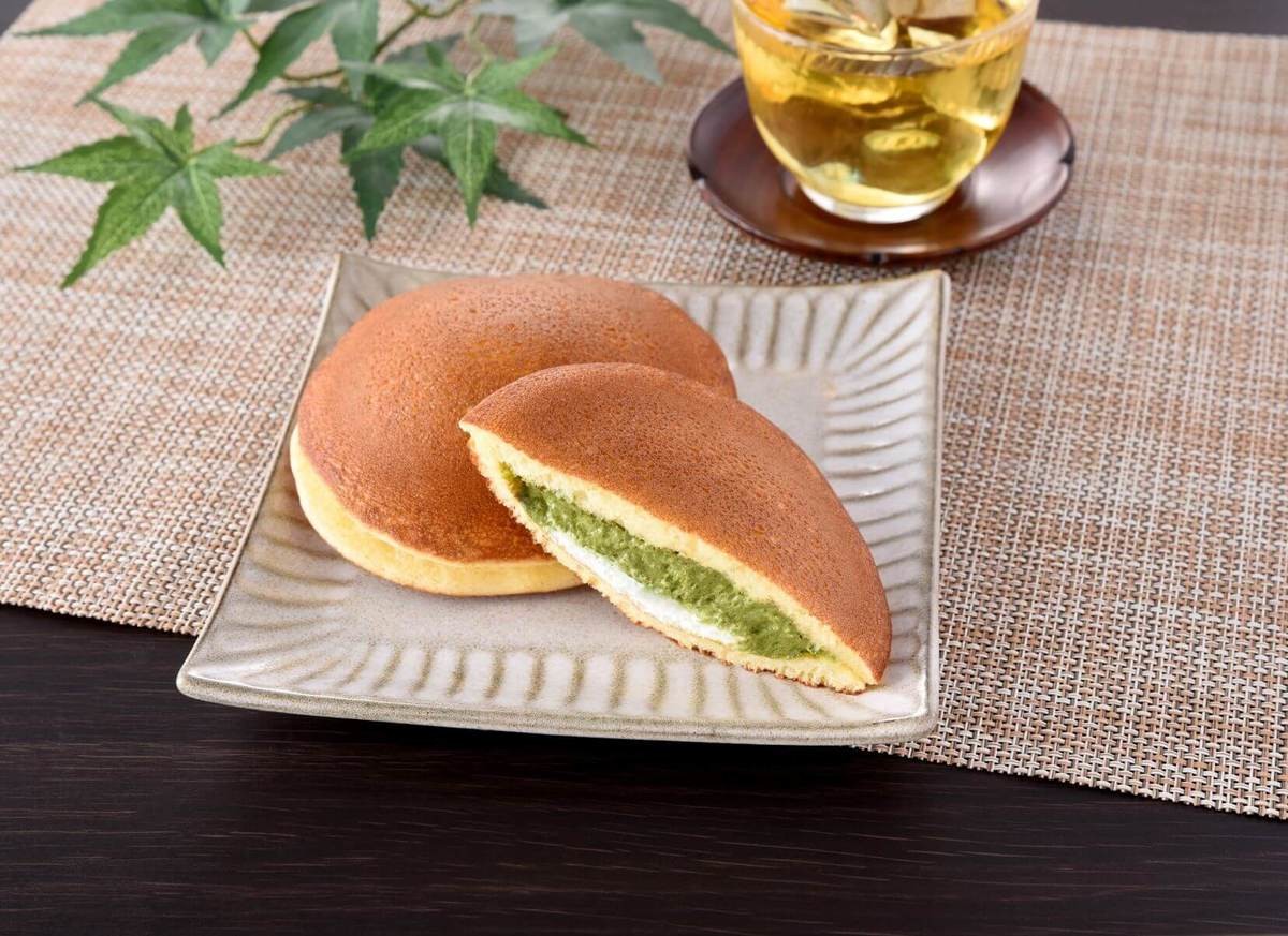 ファミマ 新作スイーツ10選 正直 全種買うのはお財布が泣くレベル ヨムーノ