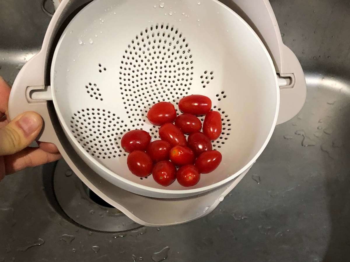 スリーコインズ 水切りが甘くても許せる ザル ボウルセット を使ってみた ヨムーノ スリーコインズ 水切りが甘くても許せる ザル ボウルセット を使ってみた ヨムーノ